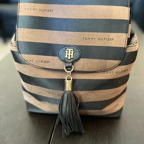 Tommy Hilfiger backpack - Picture 1 of 2